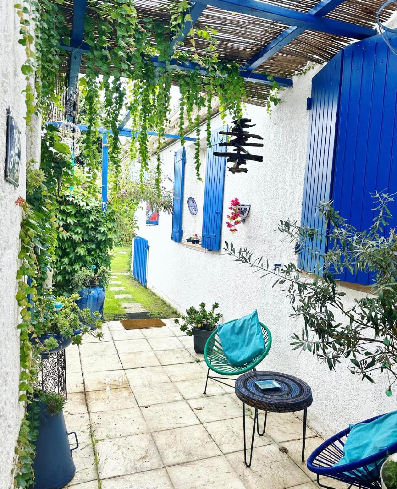 Hotel Le Mazet Des Beaujots à Monteux Extérieur photo