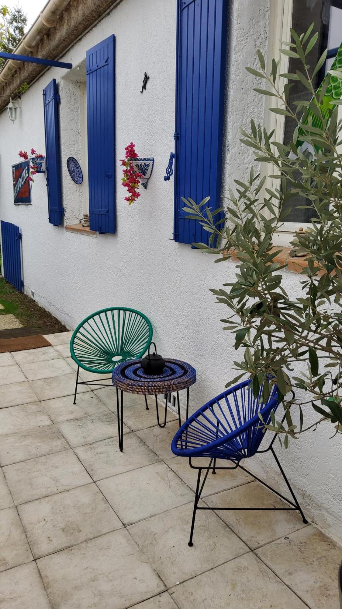 Hotel Le Mazet Des Beaujots à Monteux Extérieur photo